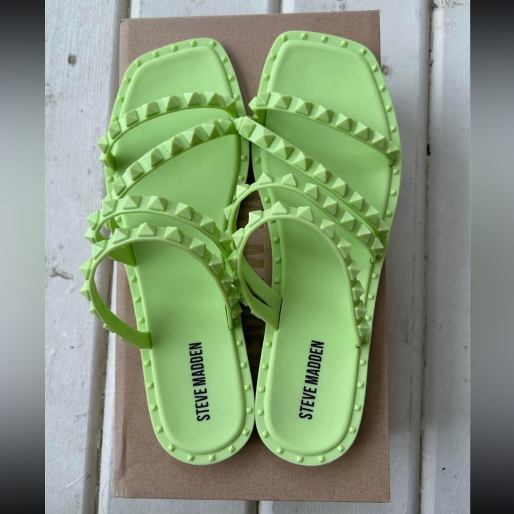 8 NEW Steve Madden Slides